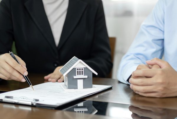 Understanding the Conveyancing Process for Sellers